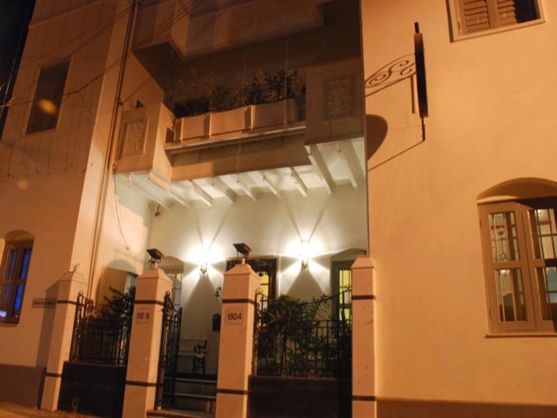 The Corner Courtyard 3*
